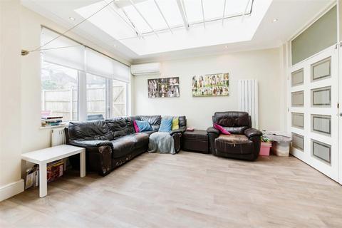 5 bedroom house for sale, Tenterden Drive, Hendon, London