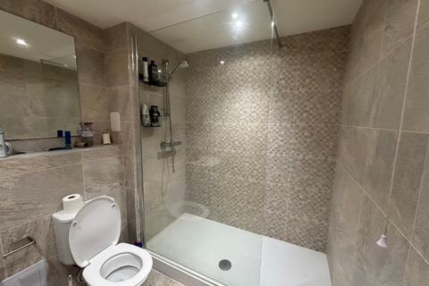 2 bedroom property to rent, Ropewalk Court, The Ropewalk, Nottingham, Nottinghamshire, NG1