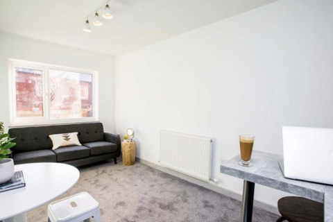 5 bedroom house of multiple occupation to rent, Gilnow Road, Bolton BL1