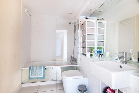 1 bedroom flat to rent, Merryweather Place Greenwich SE10