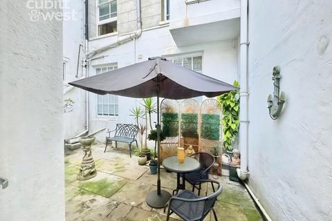 1 bedroom apartment to rent, Adelaide Crescent, Hove, BN3
