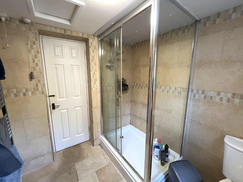 Down Bathroom.jpeg