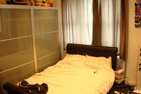 undefined, Beaconsfield Road, Southall, Middlesex, UB1