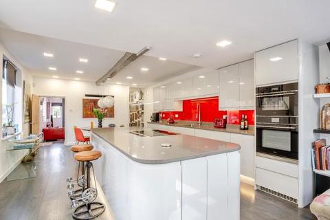 4 bedroom semi-detached house for sale, Lichfield Road, Sandhills, Walsall, West Midlands, WS9 9PF