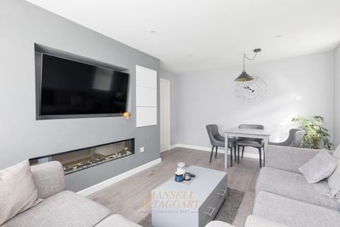 undefined, London Road, Crawley RH10