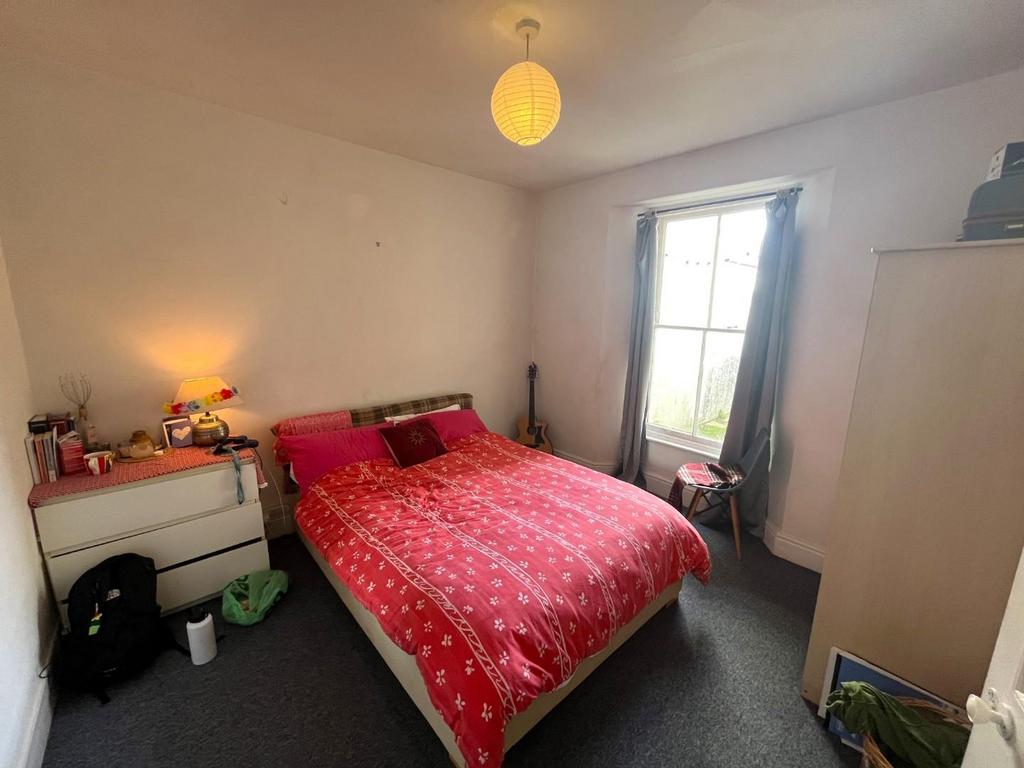 Bedroom 1.jpeg
