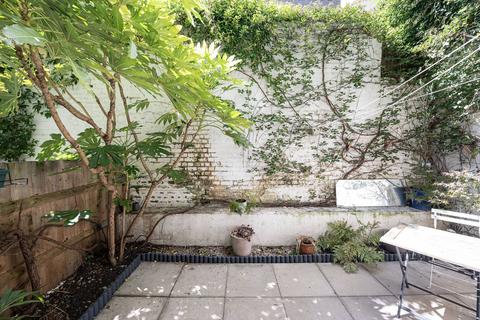 undefined, New North Road, Hoxton, London, N1