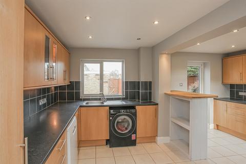 3 bedroom semi-detached house to rent, Medlicott Drive, Abingdon