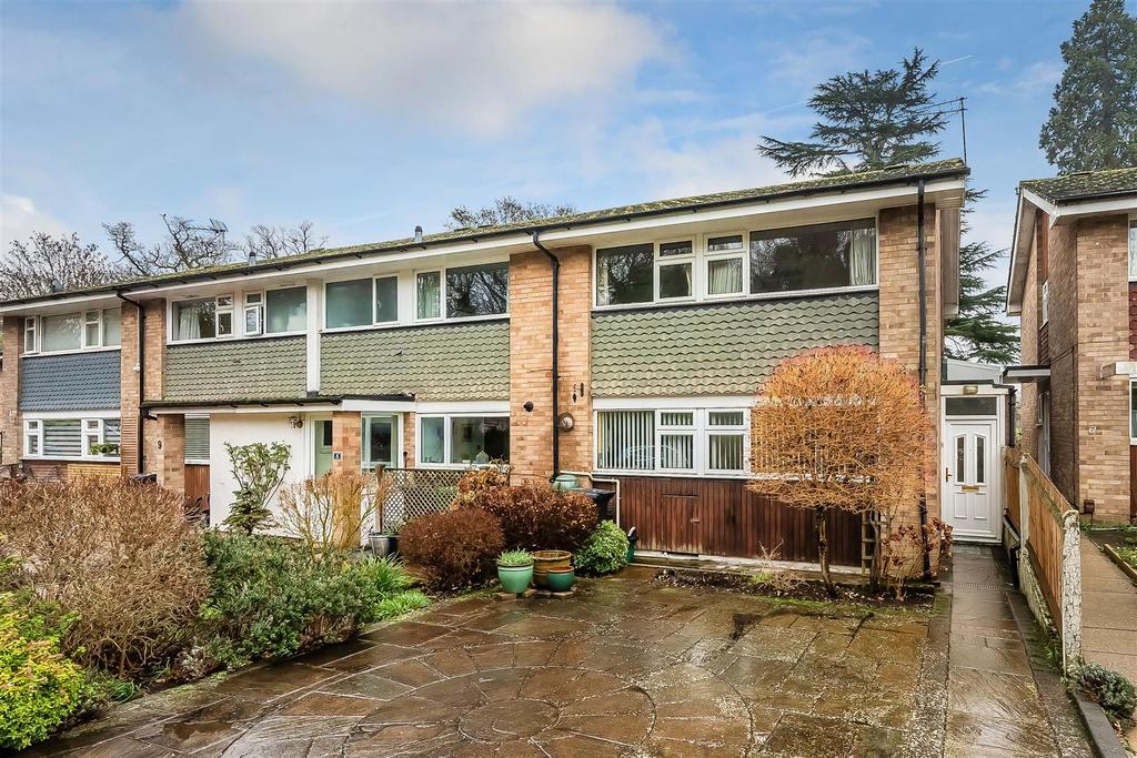 7-Holmwood-Close-27.jpg