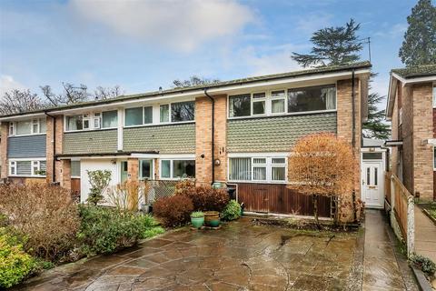 3 bedroom end of terrace house for sale, Holmwood Close, Cheam, SM2