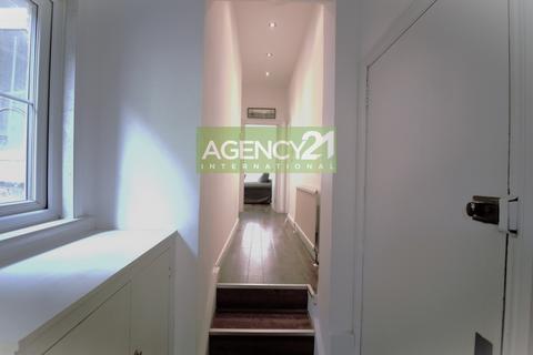 2 bedroom apartment for sale, Crewdson Rd, London, SW9