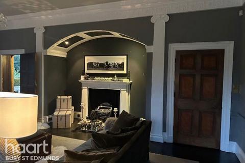 2 bedroom apartment to rent, The Manor, BURY ST EDMUNDS