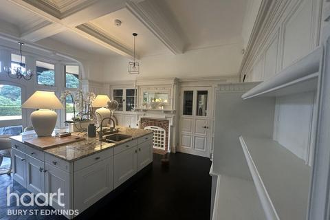 undefined, The Manor, BURY ST EDMUNDS