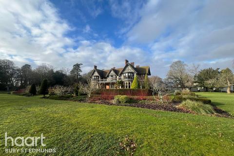 undefined, The Manor, BURY ST EDMUNDS