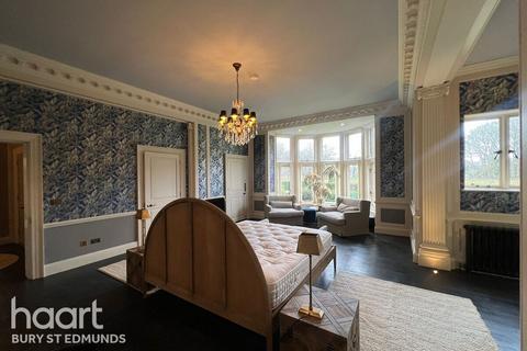 undefined, The Manor, BURY ST EDMUNDS