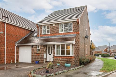 3 bedroom detached house for sale, Coulstock Road, Burgess Hill