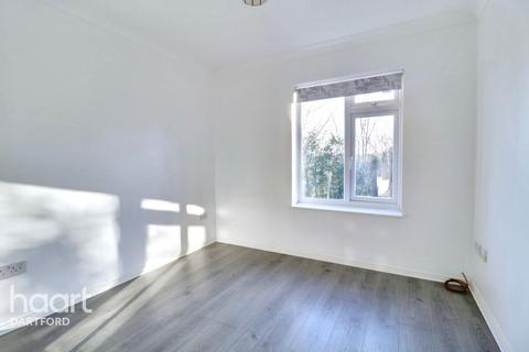 1 bedroom flat for sale, London Road, GREENHITHE