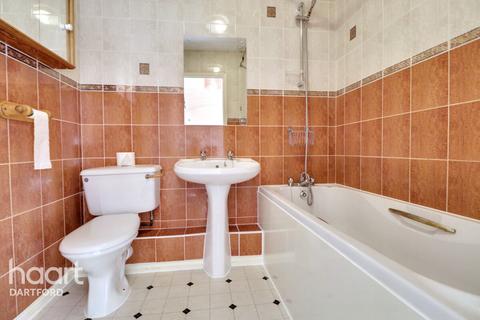 1 bedroom flat for sale, London Road, GREENHITHE