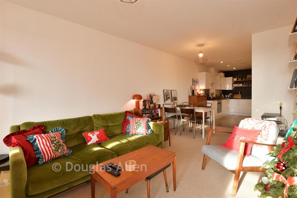 Lounge/Kitchen/ Dining Room