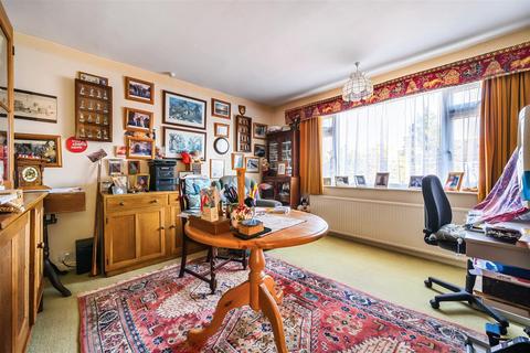 3 bedroom detached house for sale, Byron Road, Stratford-Upon-Avon
