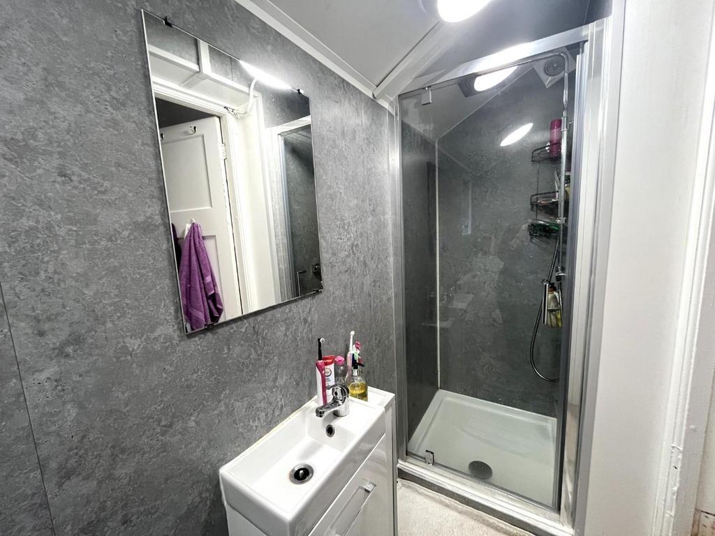 Shower Room 2