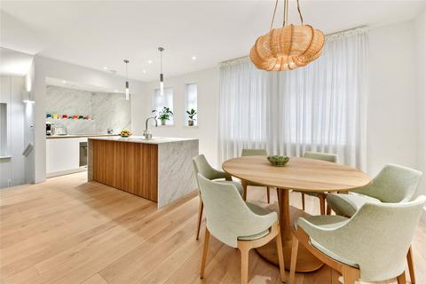 3 bedroom apartment for sale, De Walden Street, London, W1G