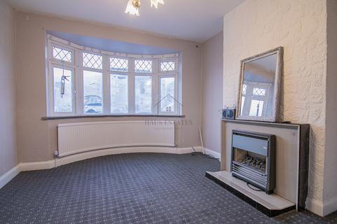 3 bedroom semi-detached house to rent, Heyworth Road, Leicester, Leicestershire, LE3 2DA