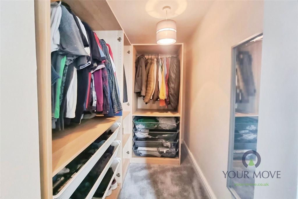 Walk In Wardrobe