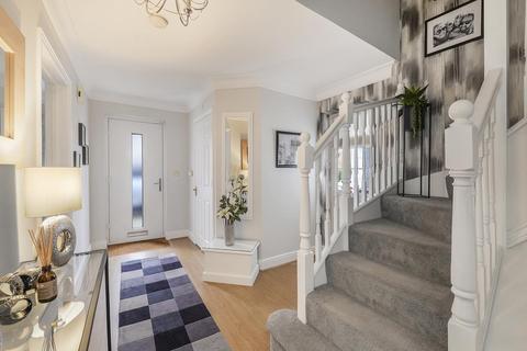 5 bedroom semi-detached house for sale, Greensleeves Way, Kings Hill, West Malling