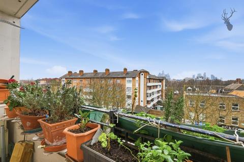 undefined, Globe Road, Bethnal Green