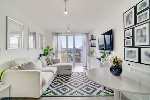 2 bedroom flat for sale, Connersville Way, Croydon CR0