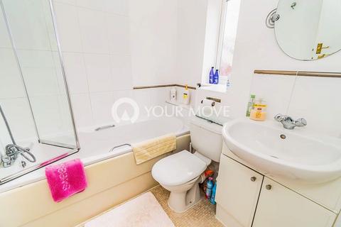2 bedroom semi-detached house to rent, Oak Coppice Road, Fareham PO15