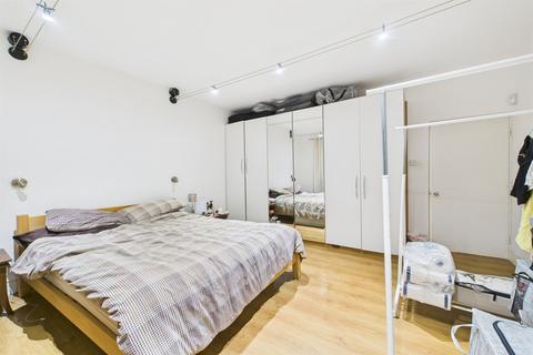 1 bedroom flat for sale, Craven Hill Gardens, London, W2