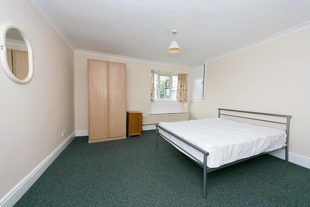 Room-3-1.jpg