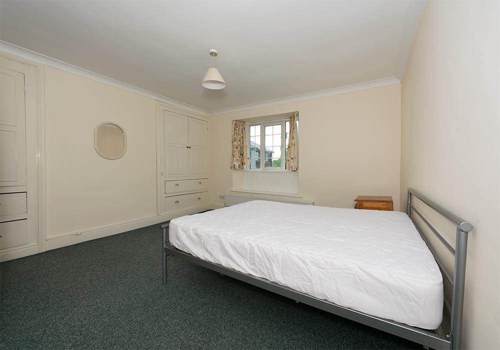 Room-4-1.jpg