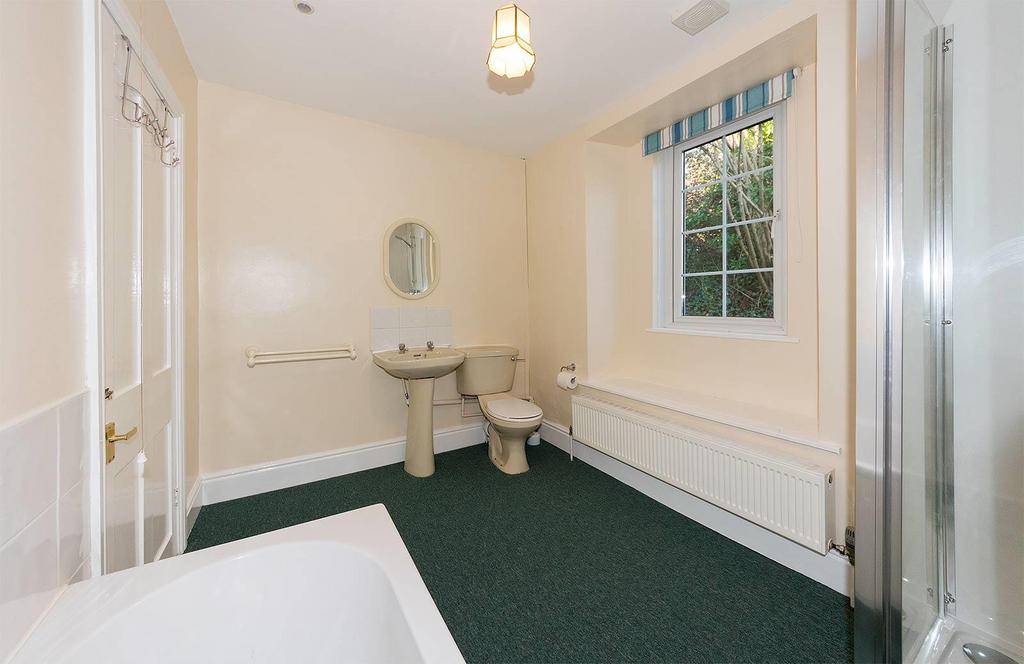 Bathroom-2.jpg