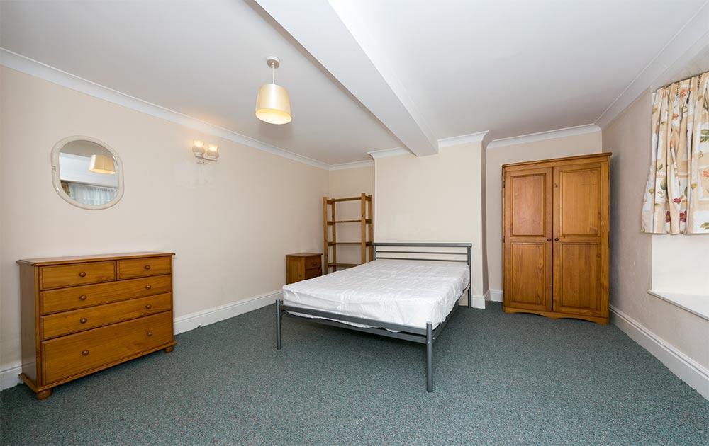 Room-1-1.jpg