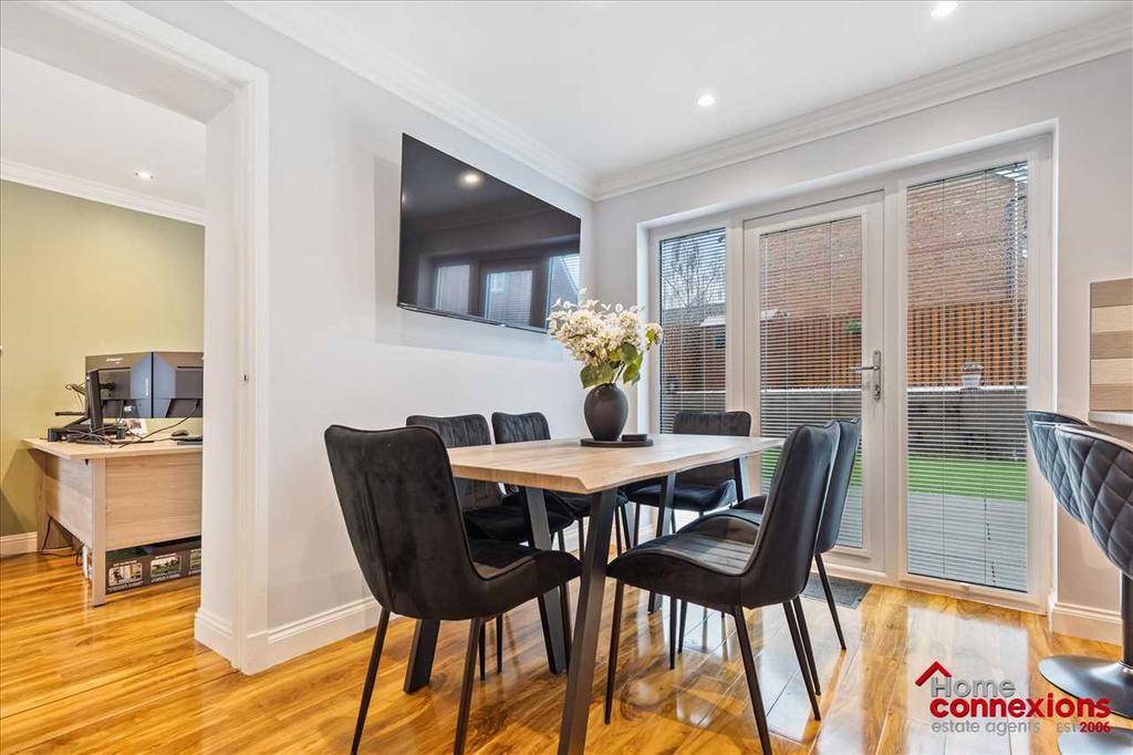 Kitchen Dining (5)