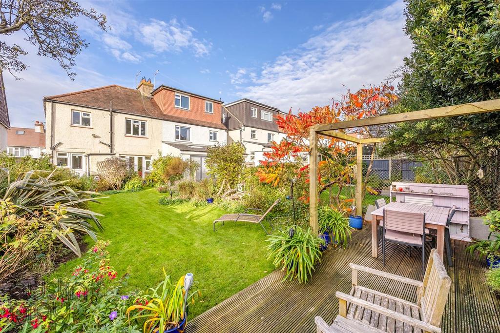Lullington Avenue, 5-013.JPG