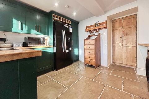 3 bedroom terraced house for sale, Coronation Street, Fairford, GL7