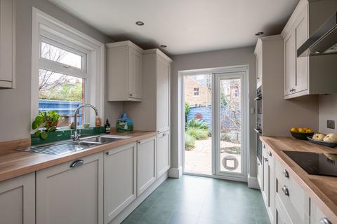 4 bedroom semi-detached house for sale, Cornfield Road, Reigate, RH2
