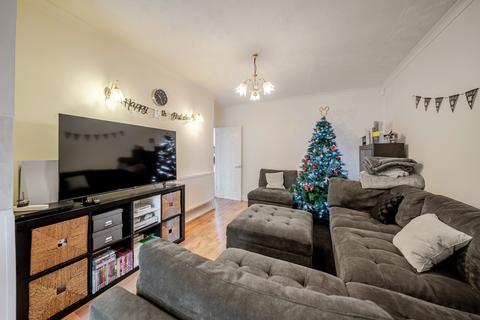 3 bedroom semi-detached house for sale, Ferncroft Avenue, Ruislip