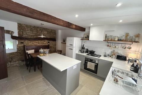 2 bedroom end of terrace house to rent, Kings Head Mews, Chipping Norton