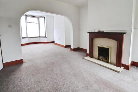 3 bedroom semi-detached house for sale, St. Andrews Avenue, Crewe