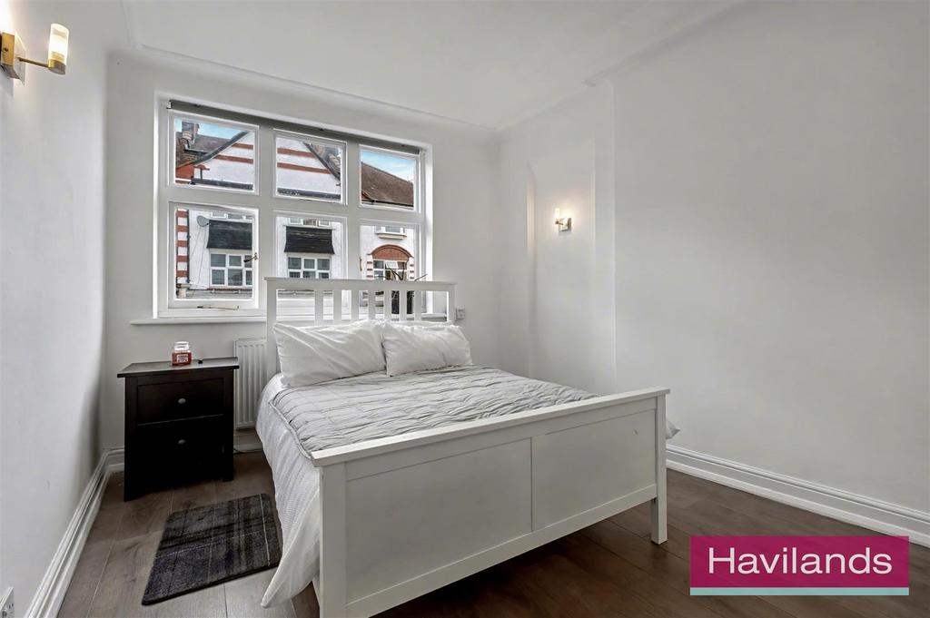 Flat 21 A, The Grangeway N21 2 HD-11.jpg