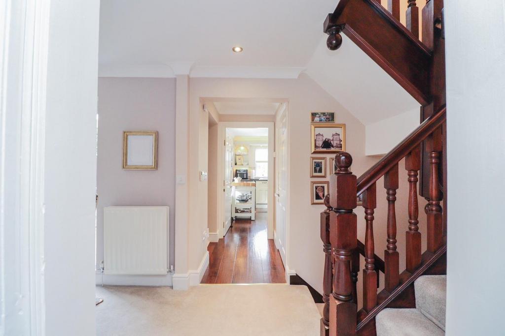 Entrance floor