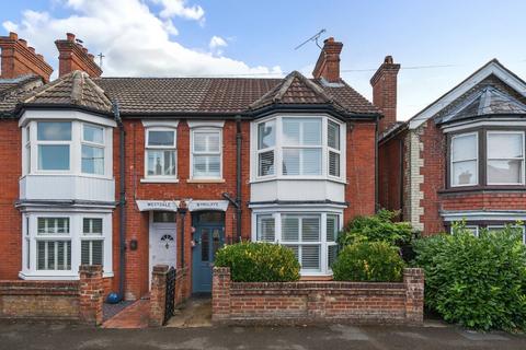 Windsor Road, Andover, SP10 3HX
