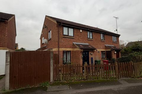 1 bedroom end of terrace house to rent, Alder Close, Cippenham, Slough, SL1 5DQ