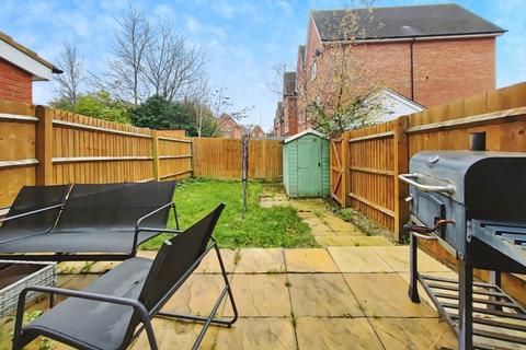 3 bedroom house for sale, Meyers Close, Slough