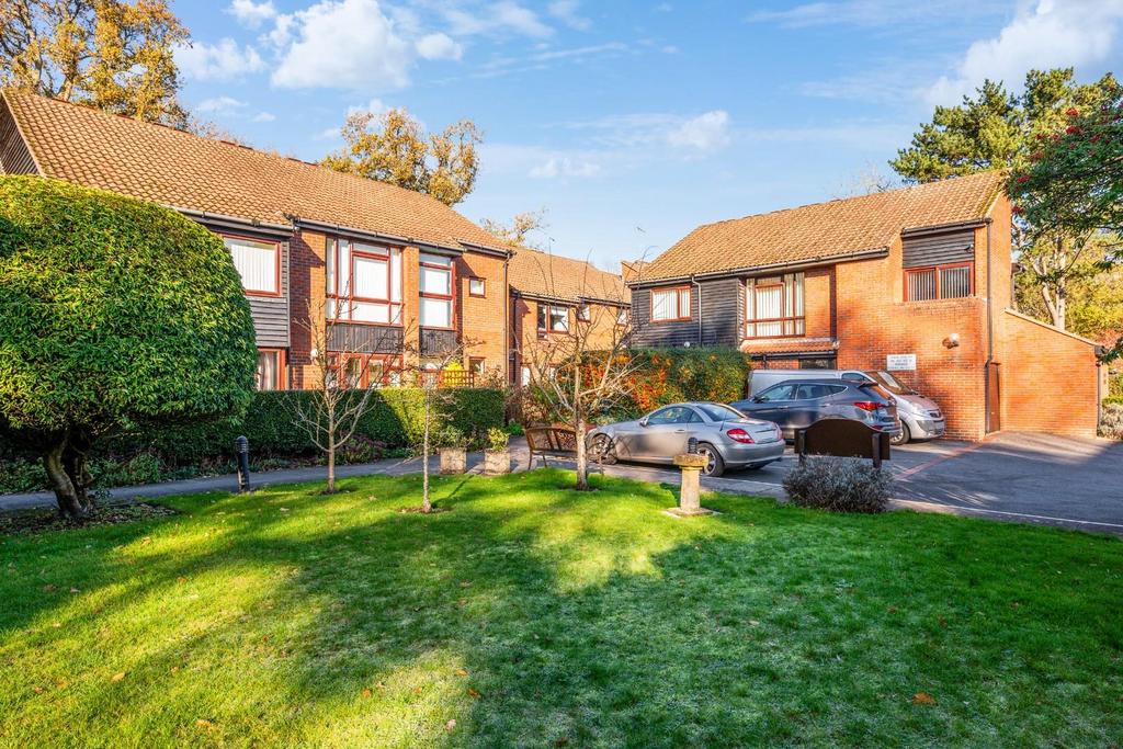 Heathwood court